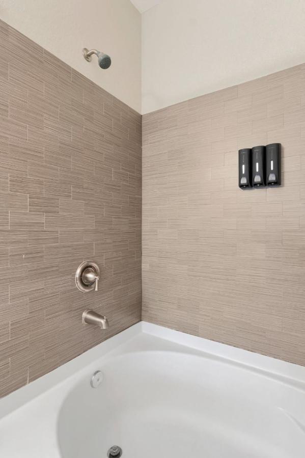 Tropical 3Br Suite-2 Resort Style Pools-5 Mil To Bay-Gym-Close To Beach Tampa Exteriér fotografie